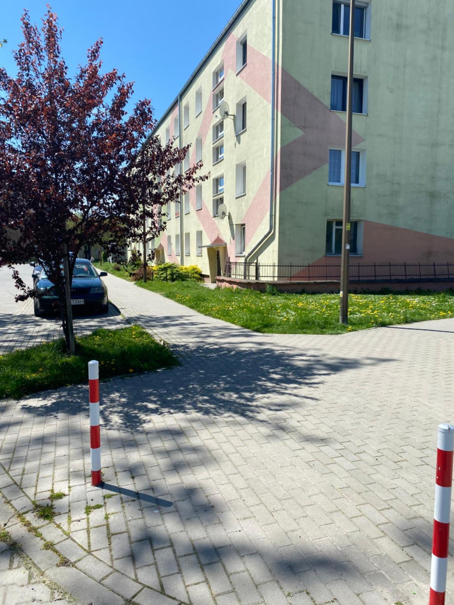 Nowoczesny Apartament W Dzierzoniowie - Parter - Balkon - Pokoj + Sypialnia Экстерьер фото